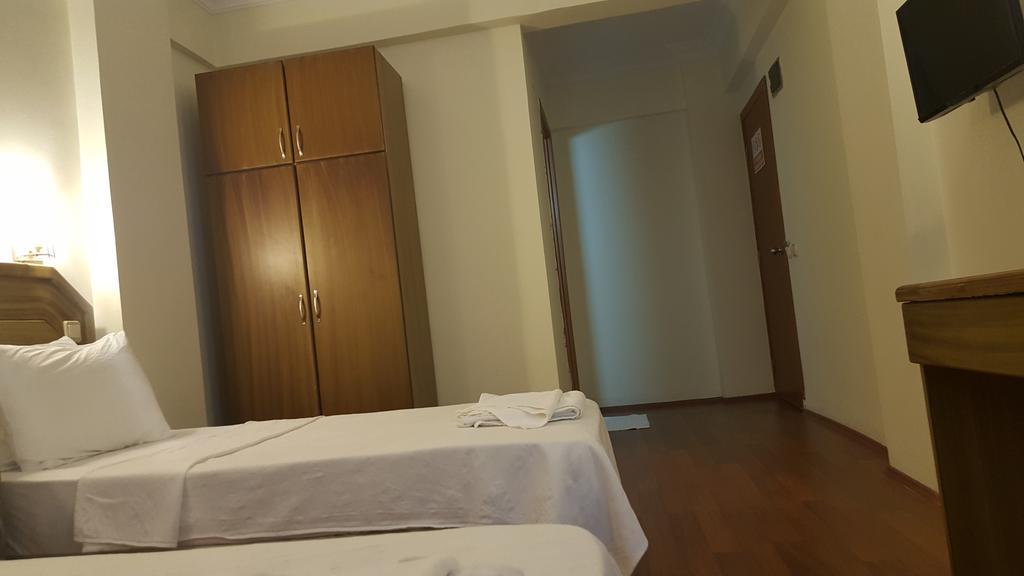 Dreibettzimmer - mit Balkon und Meerblick